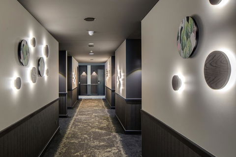 Marion Hotel - Accommodation QLD 5