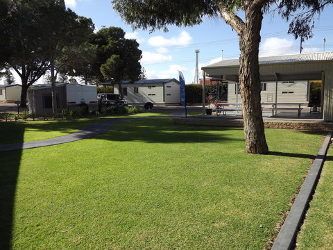 Ceduna Foreshore Caravan Park - Accommodation QLD 24