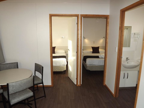 Ceduna Foreshore Caravan Park - Accommodation QLD 10