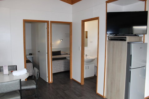 Ceduna Foreshore Caravan Park - Accommodation QLD 9