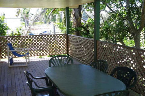 Bellhaven 1, 17 Willow Street - Accommodation QLD 2