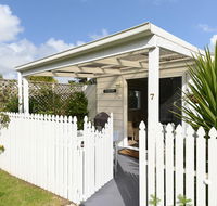 Wintergarden Beach Cabin - Accommodation QLD