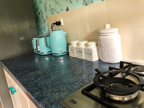 Inglenook Cottage - Accommodation QLD 21