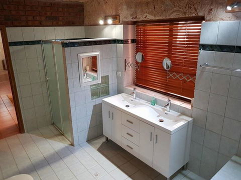 Zen Underground B&B - Accommodation QLD 14