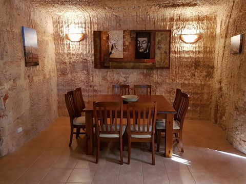 Zen Underground B&B - Accommodation QLD 18