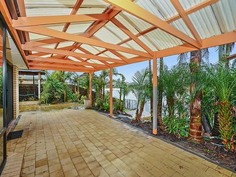 Lakeside - Encounter Bay - Accommodation QLD 18