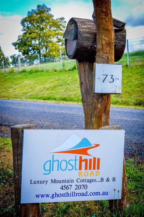 Ghost Hill Road Retreat - Accommodation QLD 0