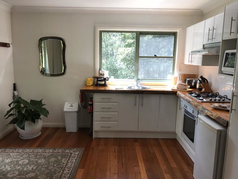 Ghost Hill Road Retreat - Accommodation QLD 7