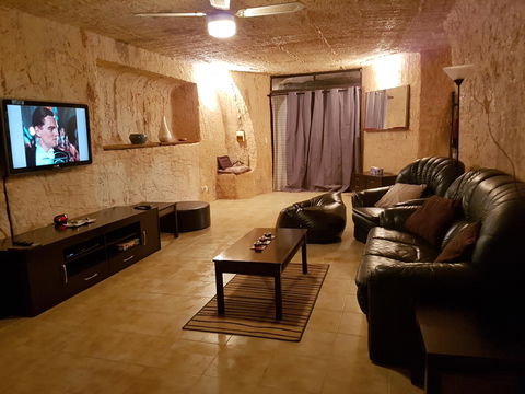 Underground Gem - Accommodation QLD 0