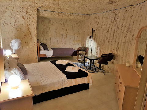Underground Gem - Accommodation QLD 1