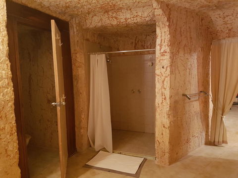 Underground Gem - Accommodation QLD 13