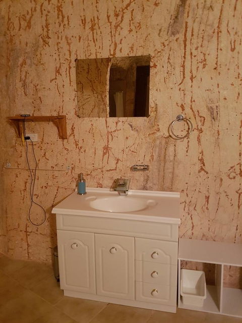 Underground Gem - Accommodation QLD 14