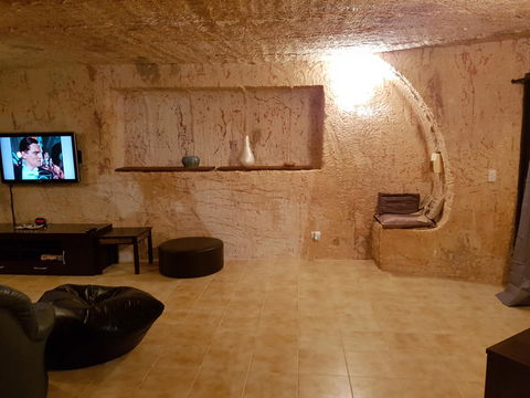 Underground Gem - Accommodation QLD 7