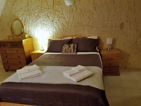 Underground Gem - Accommodation QLD 3