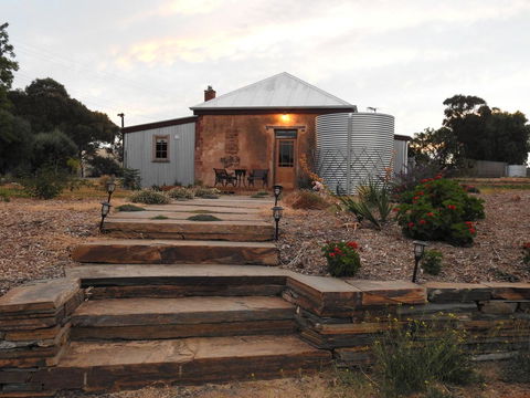 Cooks Cottage - Accommodation QLD 0