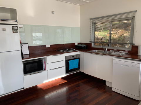 Sunrise On Falie Seaview Eco Accommodation - Accommodation QLD 12