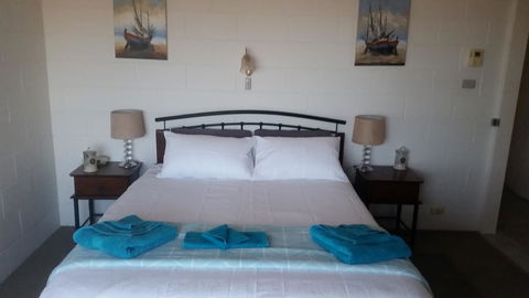 Wallaroo Sunset Home - Accommodation QLD 24