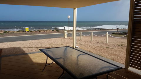 Wallaroo Sunset Home - Accommodation QLD 18