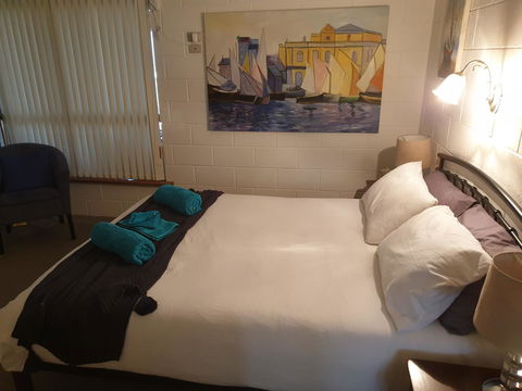 Wallaroo Sunset Home - Accommodation QLD 9