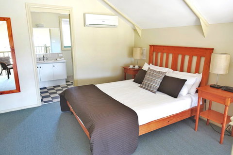 SkyView Villa - Accommodation QLD 9