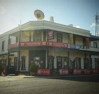 Commercial Hotel Morgan - Accommodation QLD