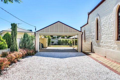 \'THE CHURCH\' Guest Home, Gawler Barossa Region - Accommodation QLD 11