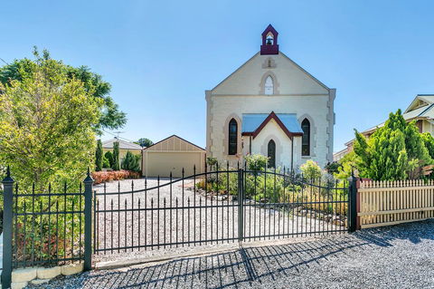 \'THE CHURCH\' Guest Home, Gawler Barossa Region - Accommodation QLD 0