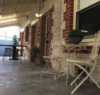 Two Cow Cottage Bed  Breakfast - Accommodation QLD