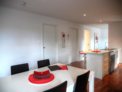 Home On Torrens - Accommodation QLD 21