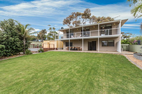 Maslin Beach Getaway - Accommodation QLD 4