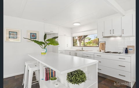 Maslin Beach Getaway - Accommodation QLD 6