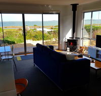 Coorong Waterfront Retreat - Accommodation QLD