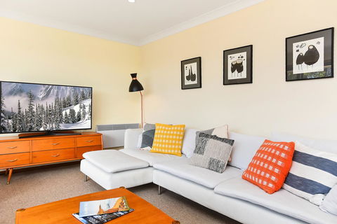 Port Of Call - Port Willunga - C21 SouthCoast Holidays - Accommodation QLD 4