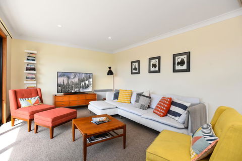Port Of Call - Port Willunga - C21 SouthCoast Holidays - Accommodation QLD 12
