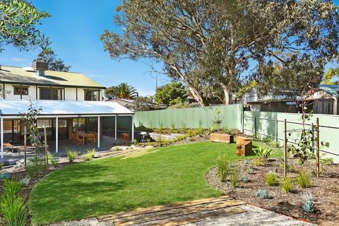 Port Of Call - Port Willunga - C21 SouthCoast Holidays - Accommodation QLD 23
