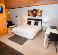 Seppelts View Cabins - Accommodation QLD
