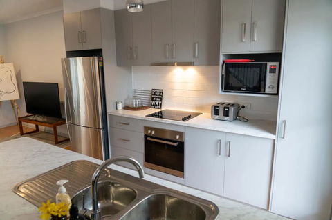 Gawler Townhouse 3 Bedroom - Accommodation QLD 2