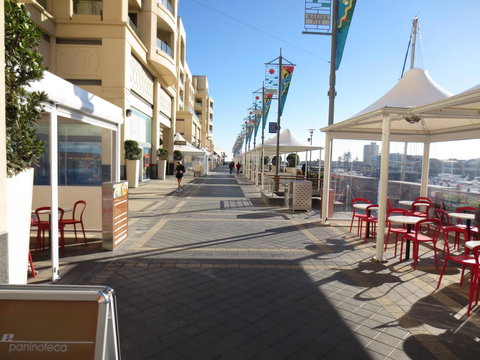 Lights Landing Apartments - Accommodation QLD 2