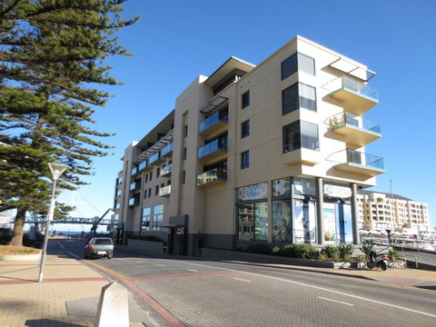 Lights Landing Apartments - Accommodation QLD 1
