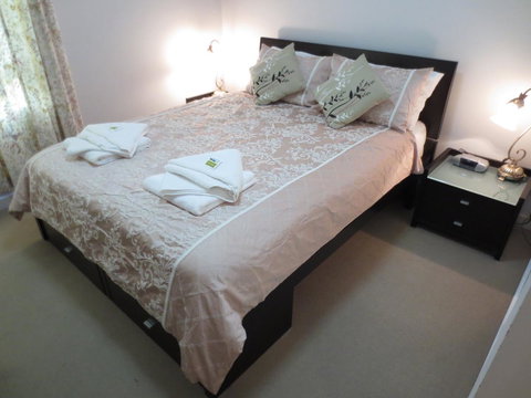 Lights Landing Apartments - Accommodation QLD 24