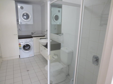 Lights Landing Apartments - Accommodation QLD 36