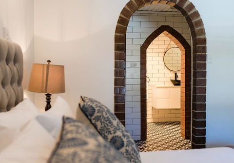 The Manor Basket Range - Accommodation QLD 3