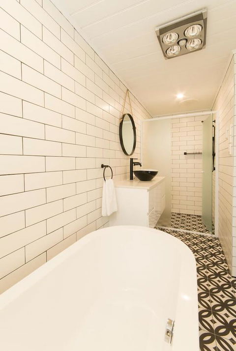 The Manor Basket Range - Accommodation QLD 1