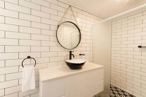 The Manor Basket Range - Accommodation QLD 8