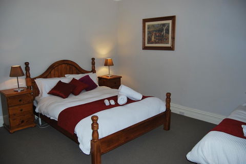Jacaranda Cottage - Accommodation QLD 7