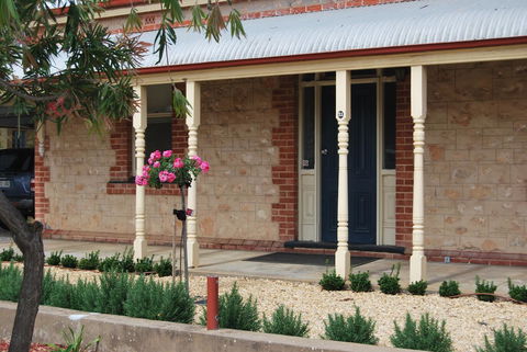 Jacaranda Cottage - Accommodation QLD 13
