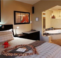 Romantic Getaways at Riverview Rise Retreats - Accommodation QLD