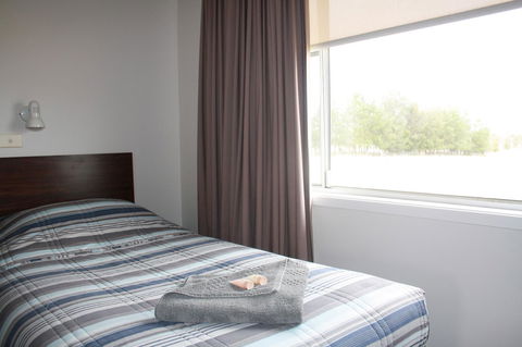 Isis Motel Scone - Accommodation QLD 0