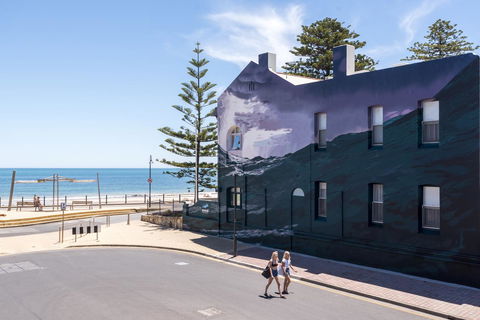 Seawall Apartments - Accommodation QLD 7