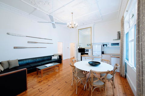 Seawall Apartments - Accommodation QLD 12